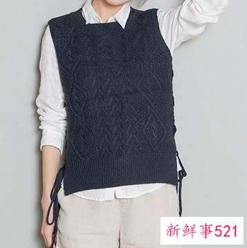 毛衣背心怎么搭配好看呢