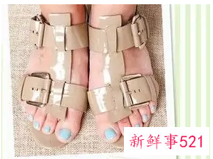 夏天涂什么脚指甲好看