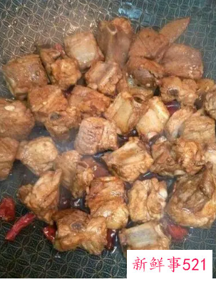 排骨田螺煲汤的做法