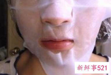 面膜上面的塑料纸的作用
