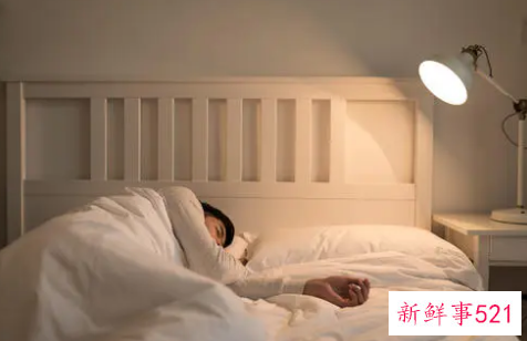 梦见同事去世了