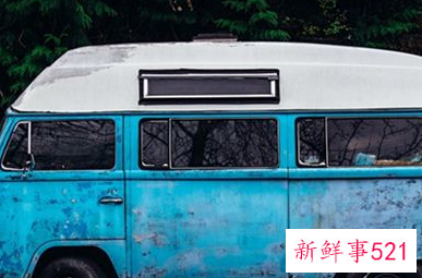 梦见开面包车是什么意思