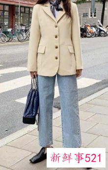 今年流行的女装外套搭配