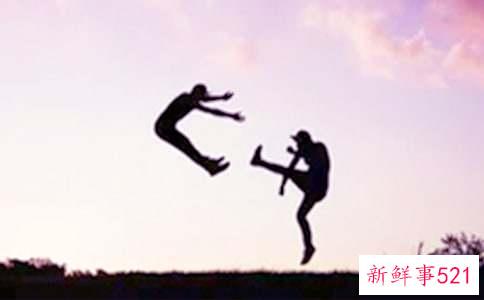 梦见我和朋友打架