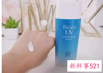 用了卸妆水还用洗面奶吗