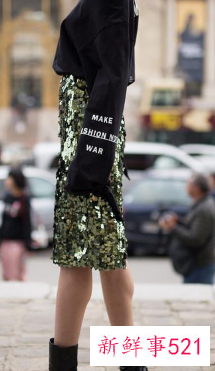 闪闪连衣裙搭配