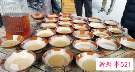 孟晚舟游张家界喝拦门酒详情