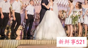 伴娘致辞感动到哭