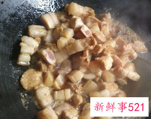 酱油焖猪肉的做法