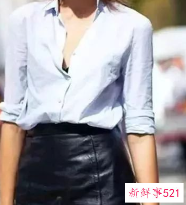 秋冬长款皮裙怎么搭配