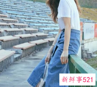 穿长裙配什么外套好看