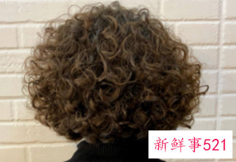 40岁烫个什么发型好看