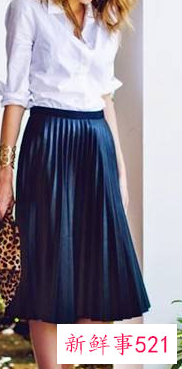 过膝长裙配什么外套