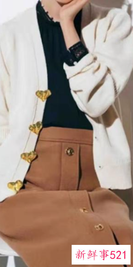 过膝长裙配什么外套