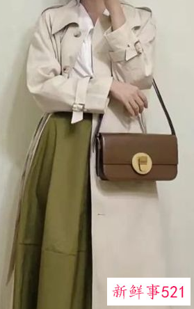 墨绿色半身裙搭配