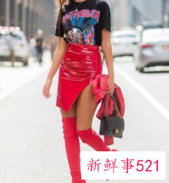 秋冬长款皮裙怎么搭配