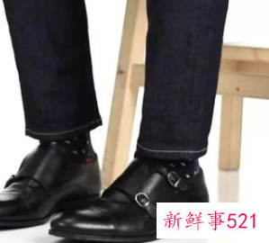 男人穿皮鞋配什么裤子好看