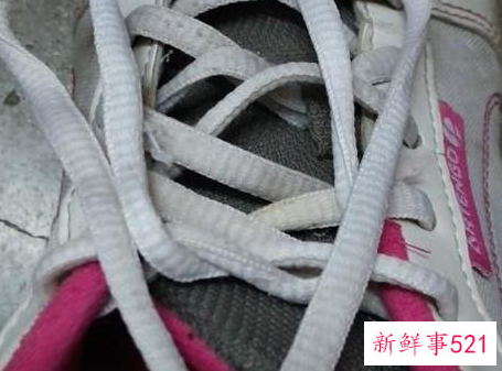 系鞋带的方法简单