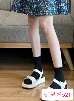 夏天穿什么凉鞋好