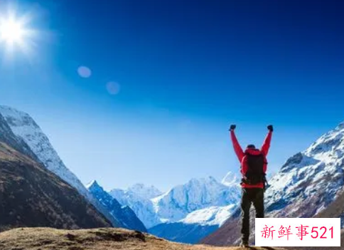 爬山穿什么衣服合适