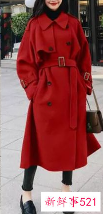 红色大衣配什么帽子