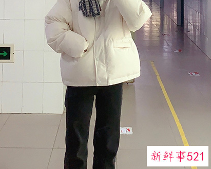 冬天卫裤怎么搭配上衣好看