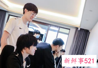 BLG宣布Uzi将暂时休息一段时间