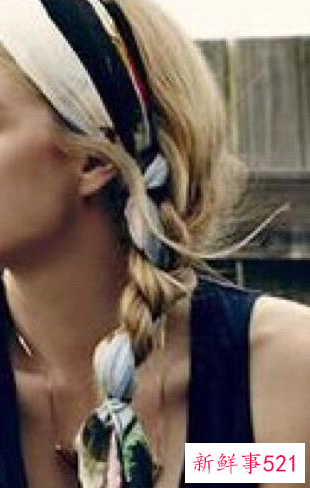 丝巾怎么佩戴好看