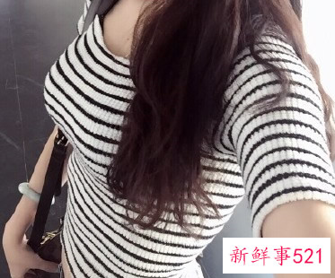 胸前有褶皱的衣服显胸大吗