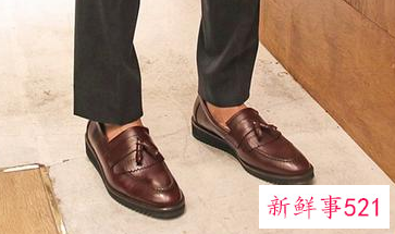 男人穿皮鞋配什么裤子好看