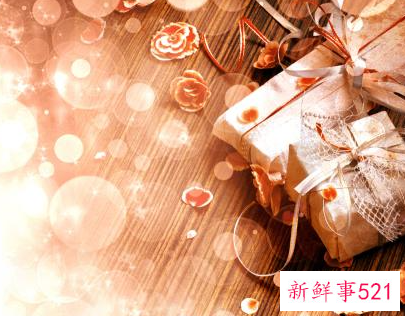 表达女朋友送的礼物的朋友圈