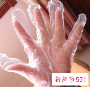 护手霜后戴一次性手套