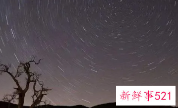 梦见绚丽多彩天空星象