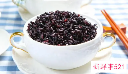 小孩吃黑米会早熟吗