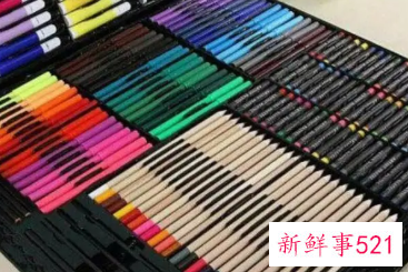 多给宝宝点颜色看看