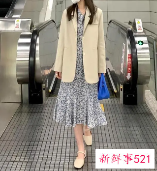 黑色连衣裙配什么鞋子好看