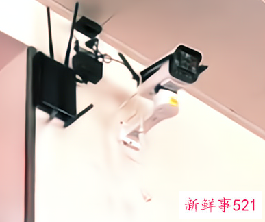 服务区回应厕所内装摄像头：保护多媒体镜子