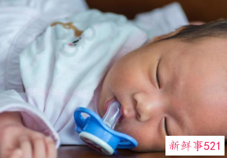 宝宝该不该用安抚奶嘴