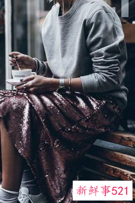 闪闪连衣裙搭配