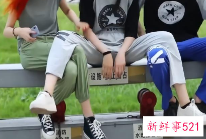 凉凉裤搭配什么鞋好看