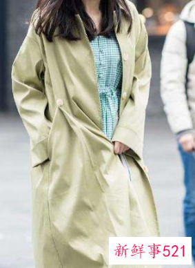 露肩连衣裙搭配什么外套