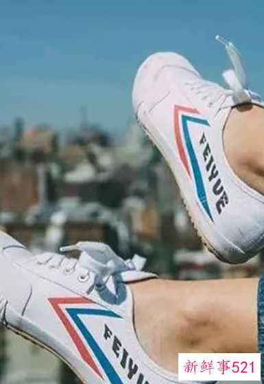 这4双帆布鞋可以驾驭一年365天搭配