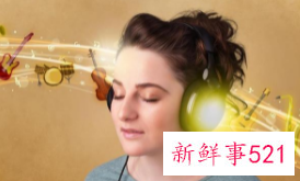 为什么戴耳机唱歌难听