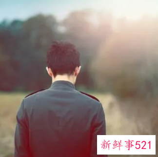 脸大适合什么发型男图片