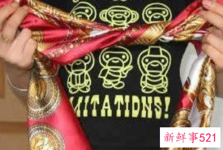 丝巾系成衣服法
