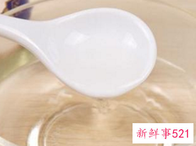 未穿新牛仔裤防掉色方法