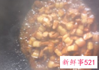 酱油焖猪肉的做法