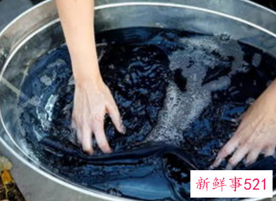 未穿新牛仔裤防掉色方法