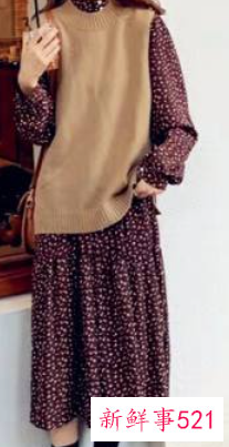 过膝长裙配什么外套