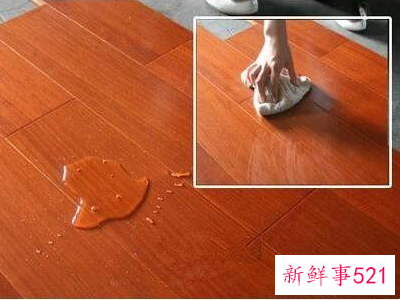 地板泡水如何挽救呢